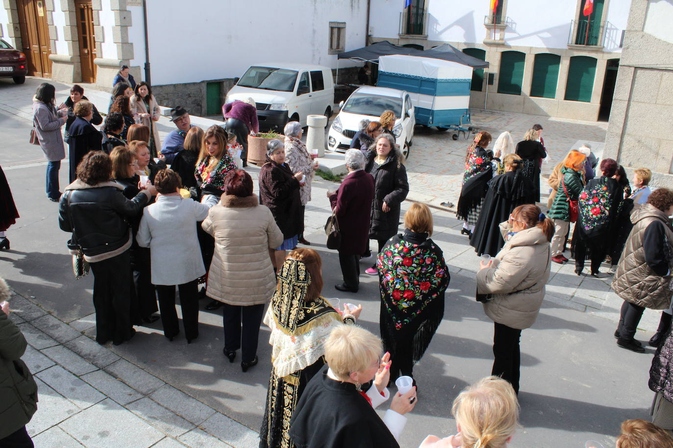 Las mujeres de Los Santos se vuelcan con las celebraciones en honor a Santa Águeda