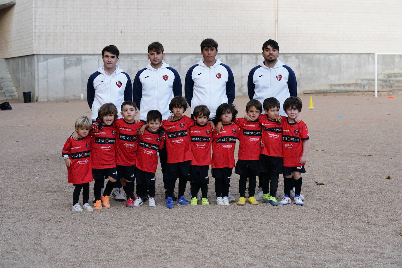 Arriba (de izquierda a derecha): Miki (entrenador), Sergio (entrenador), Mario (entrenador) e Íñigo (entrenadores). Abajo (de izquierda a derecha): Tomás, Alejandro, Marcos Cabaco, Pablo Álvarez, Pelayo, Jon, Antonio, Pablo Domínguez, Jorge y Jesús.