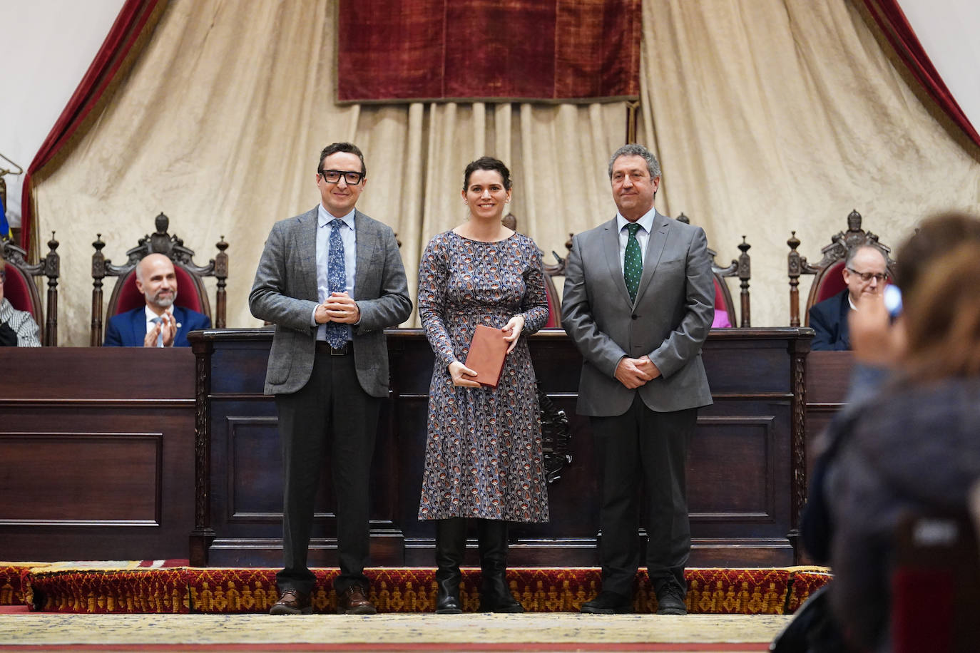 La Universidad rinde homenaje al personal técnico, de gestión y de administración y servicios