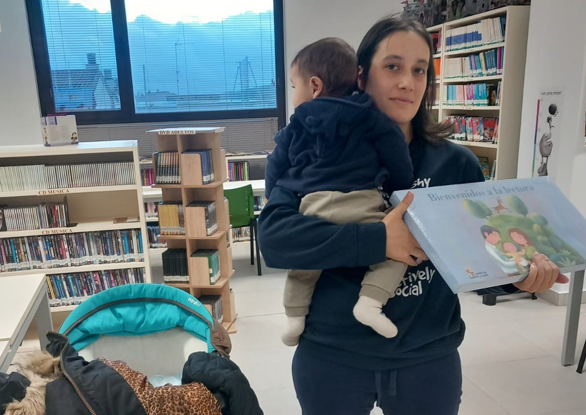 Imagen secundaria 1 - El programa «Bienvenidos a la lectura» en Alba de Tormes incorpora 24 niños