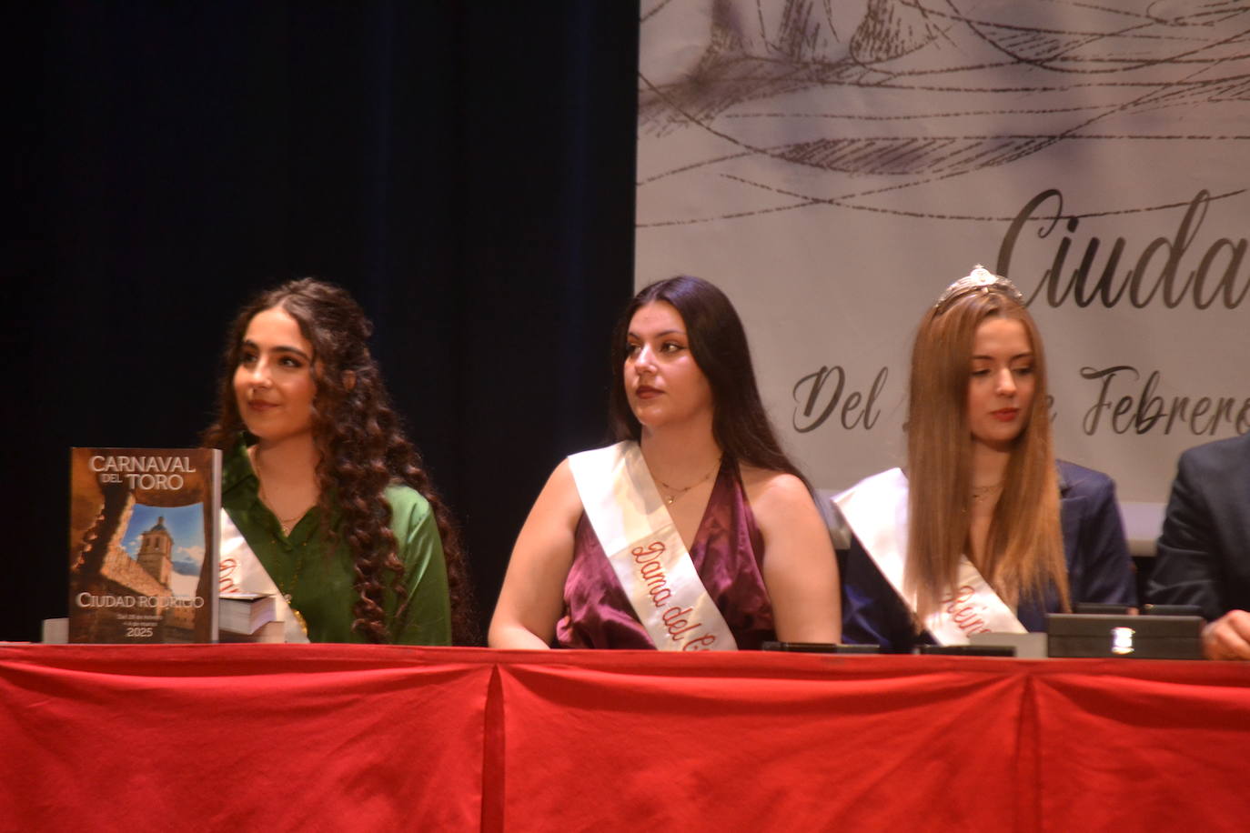 El Carnaval del Toro arranca la cuenta atrás con la proclamación de Reina y Damas