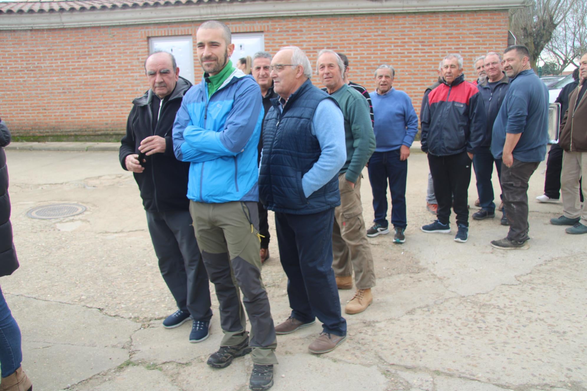 El público honra la fiesta de la matanza tradicional en Matilla de los Caños