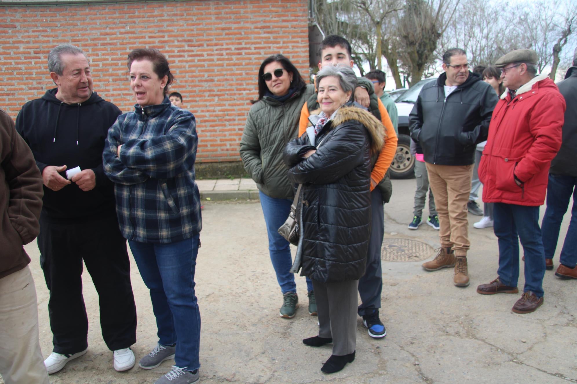 El público honra la fiesta de la matanza tradicional en Matilla de los Caños