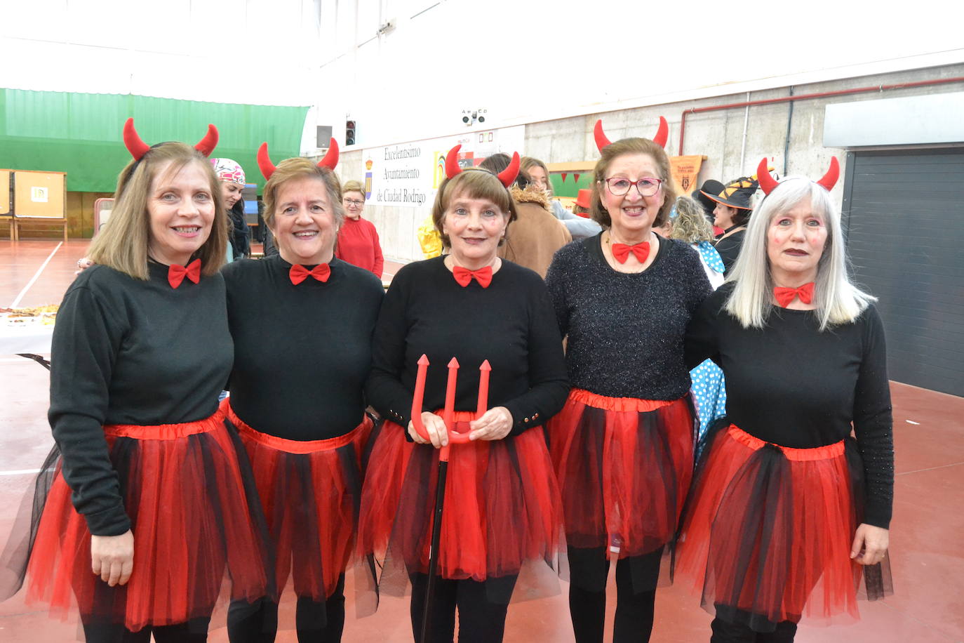 El grupo de mujeres “Amanecer” de Ciudad Rodrigo vive su fiesta de Carnaval