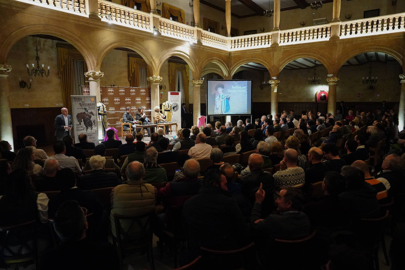 Salamanca arropa a Damián Castaño ante el gran reto de su vida