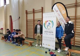 Sesión de boccia inclusivo con alumnos del instituto Torrente Ballester.