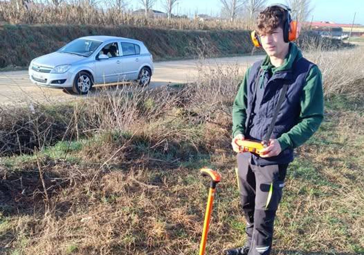 Villoria busca fugas de agua y pone a punto la segunda bomba