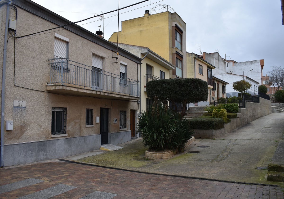 Estado actual de la calle Sur de Carbajosa de la Sagrada.