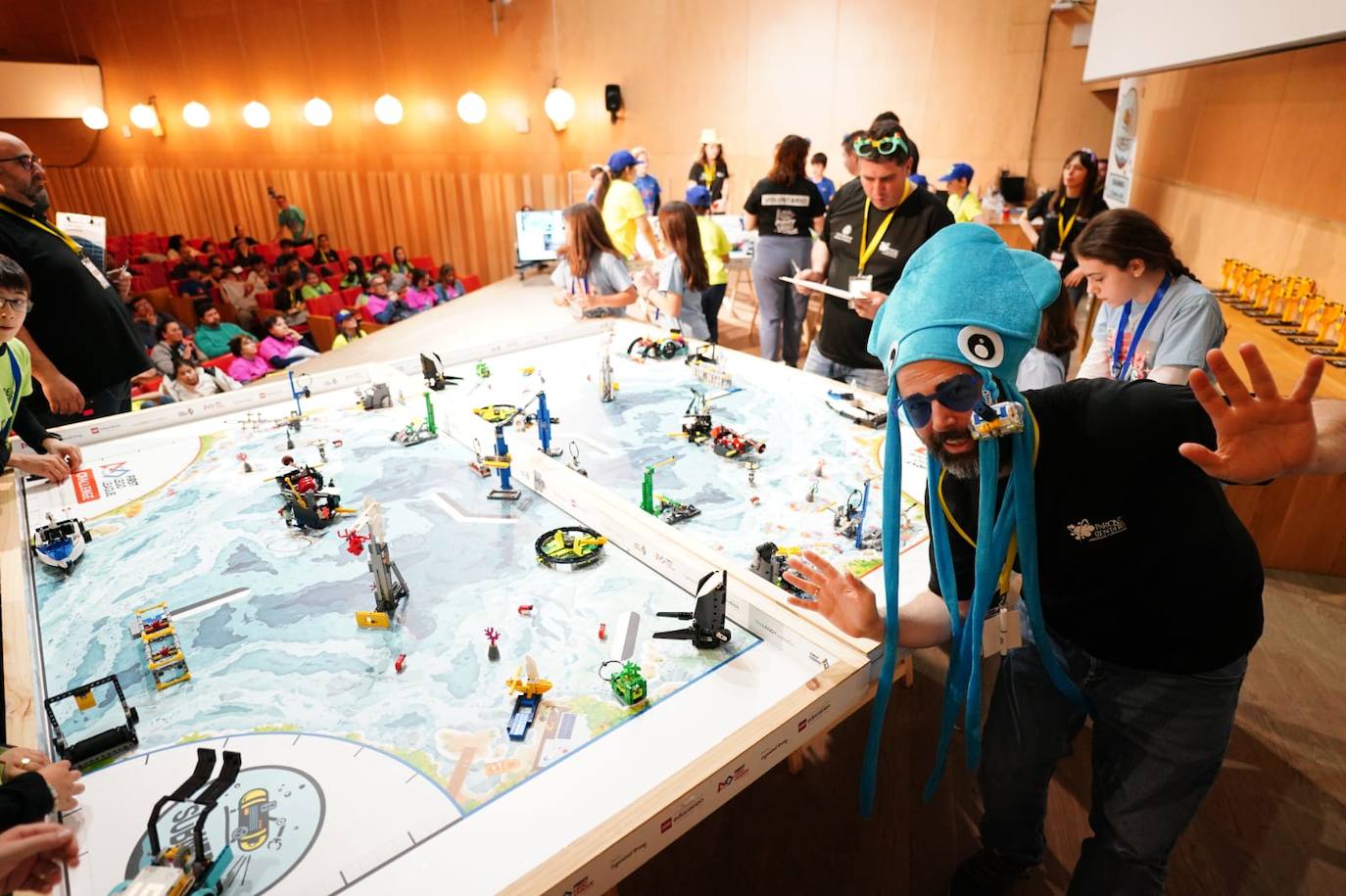 Más de 500 niños y jóvenes disfrutan de la IX Edición del Torneo &#039;First Lego League&#039;