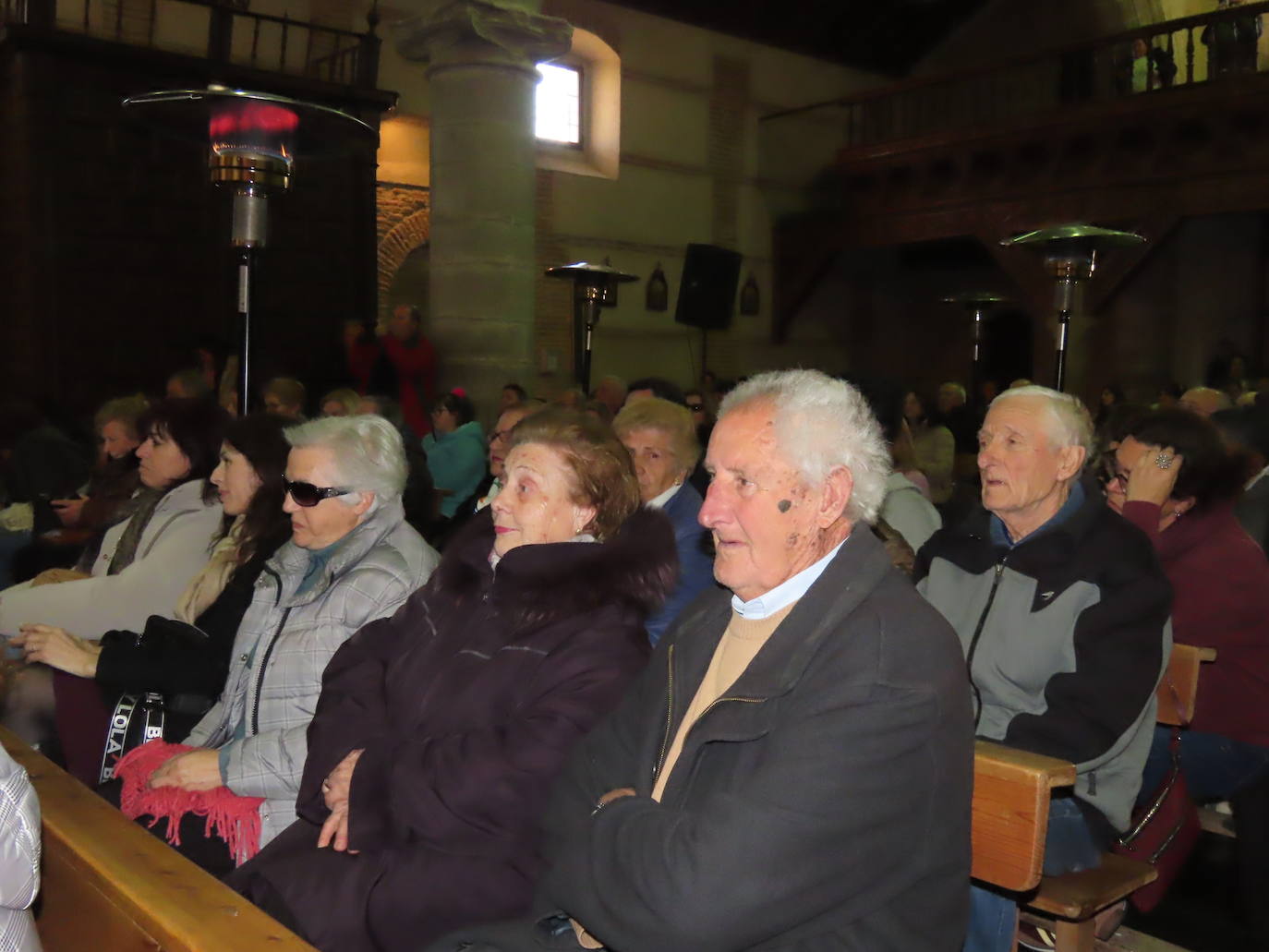 La iglesia de Zorita de la Frontera se llena con la música gospel