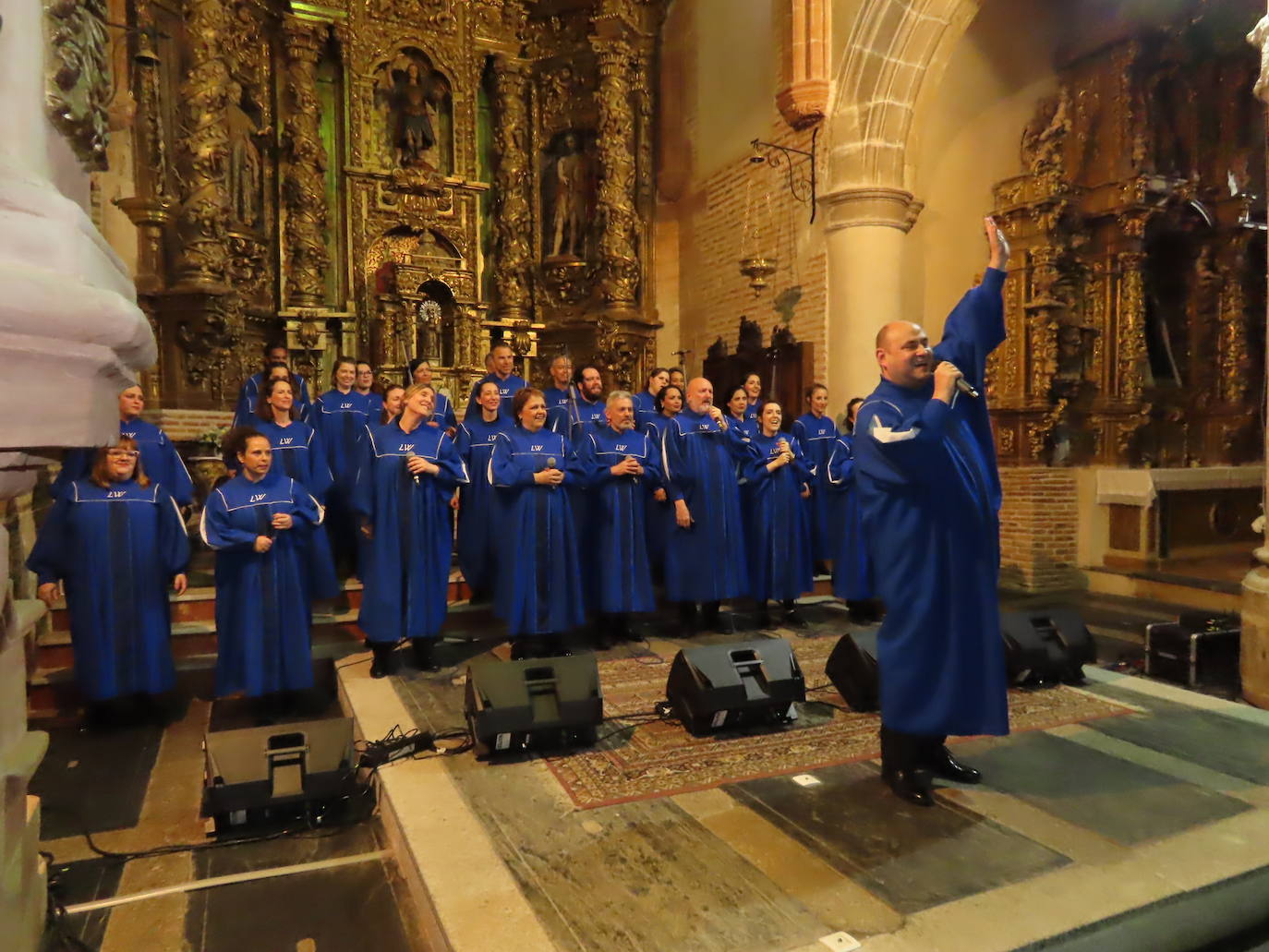 La iglesia de Zorita de la Frontera se llena con la música gospel