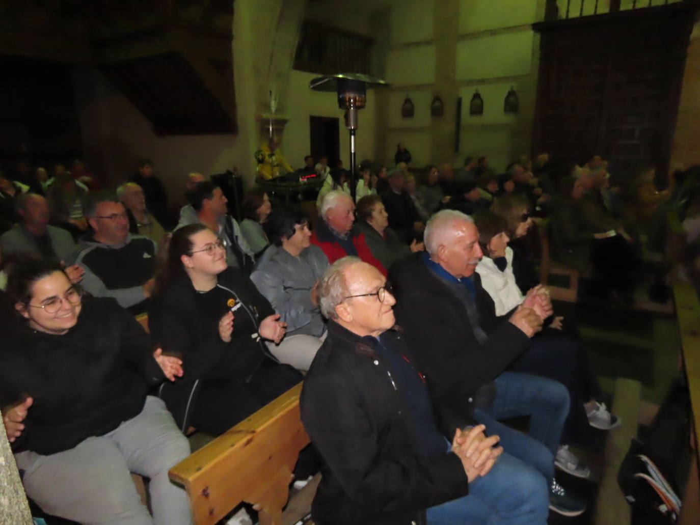 La iglesia de Zorita de la Frontera se llena con la música gospel