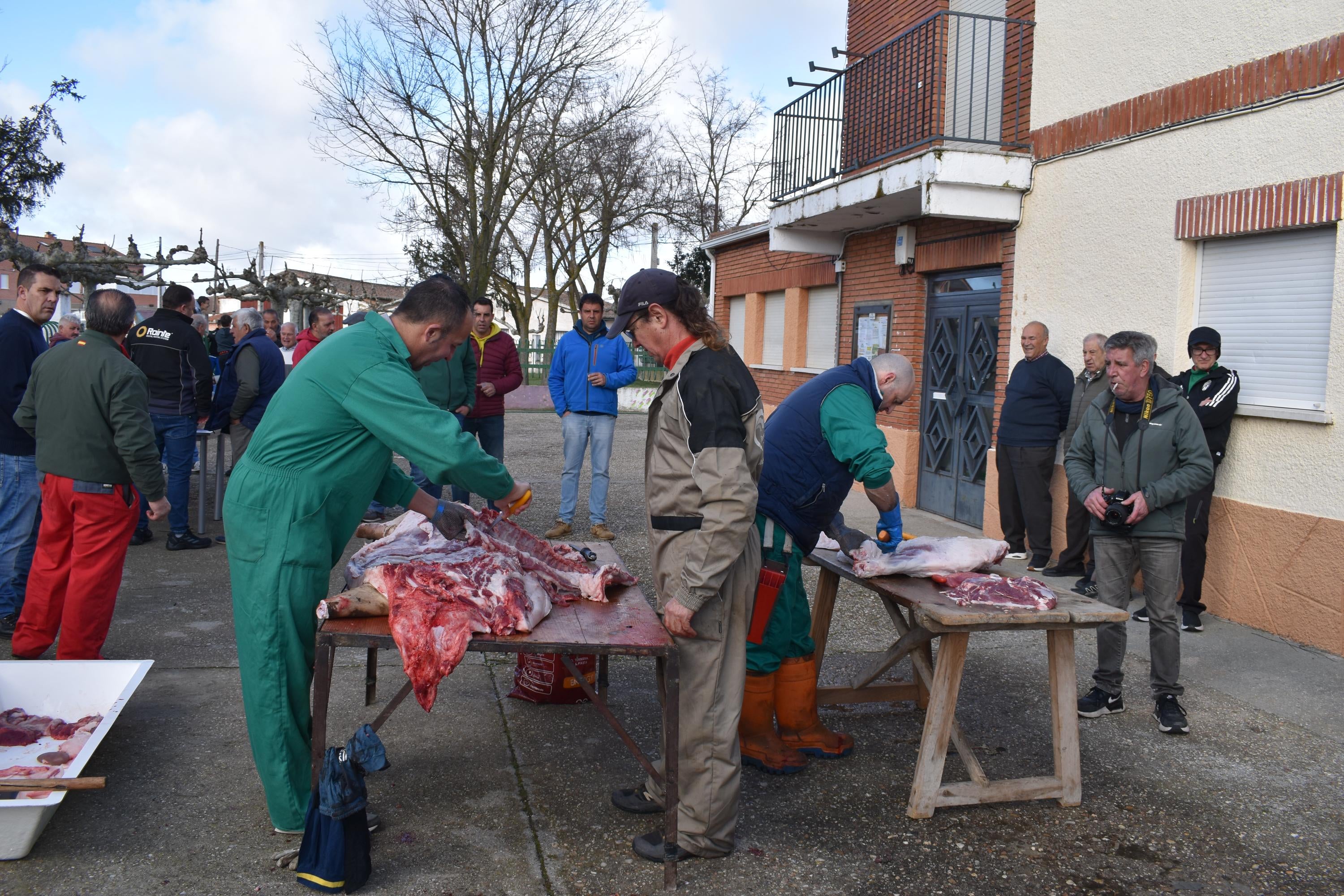 Los niños de Encinas de Abajo aprenden los pasos de la matanza