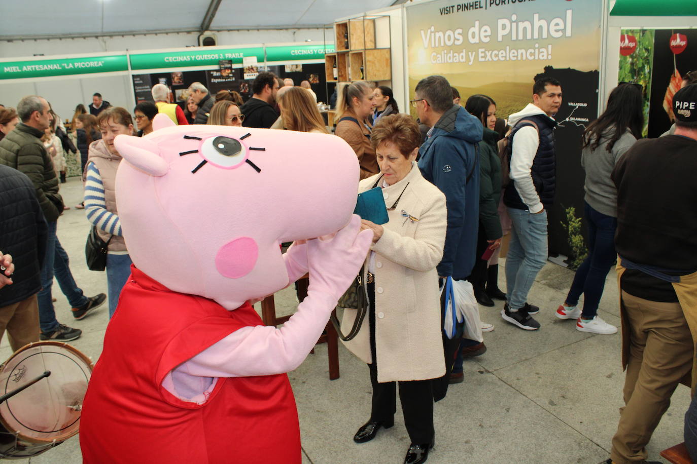 Guijuelo despide a lo grande su matanza típica