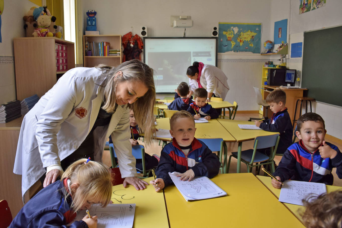 Escuelas que dejan huella, pero no de carbono