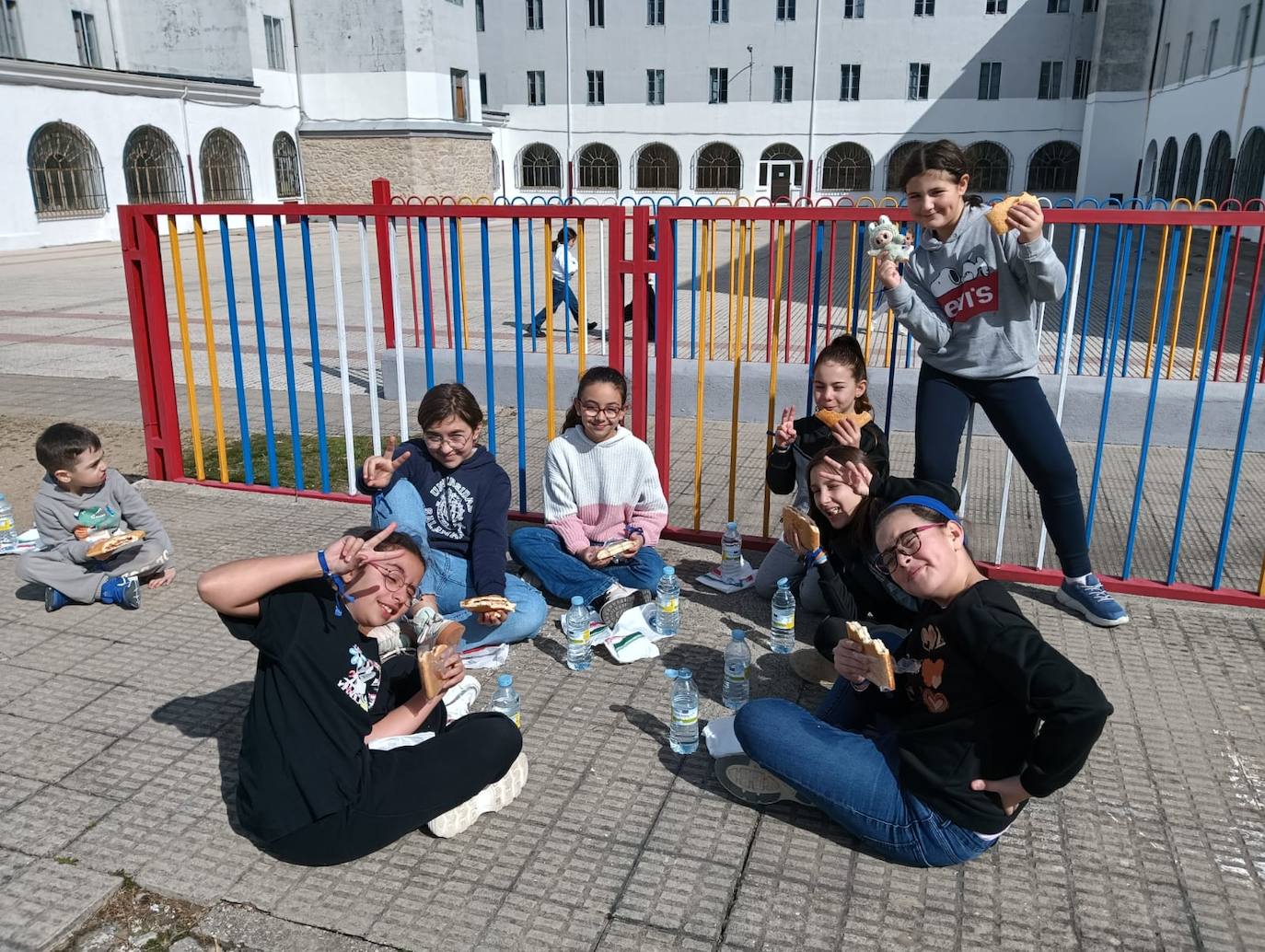 Más que un bocata, jornada solidaria en Linares de Riofrío