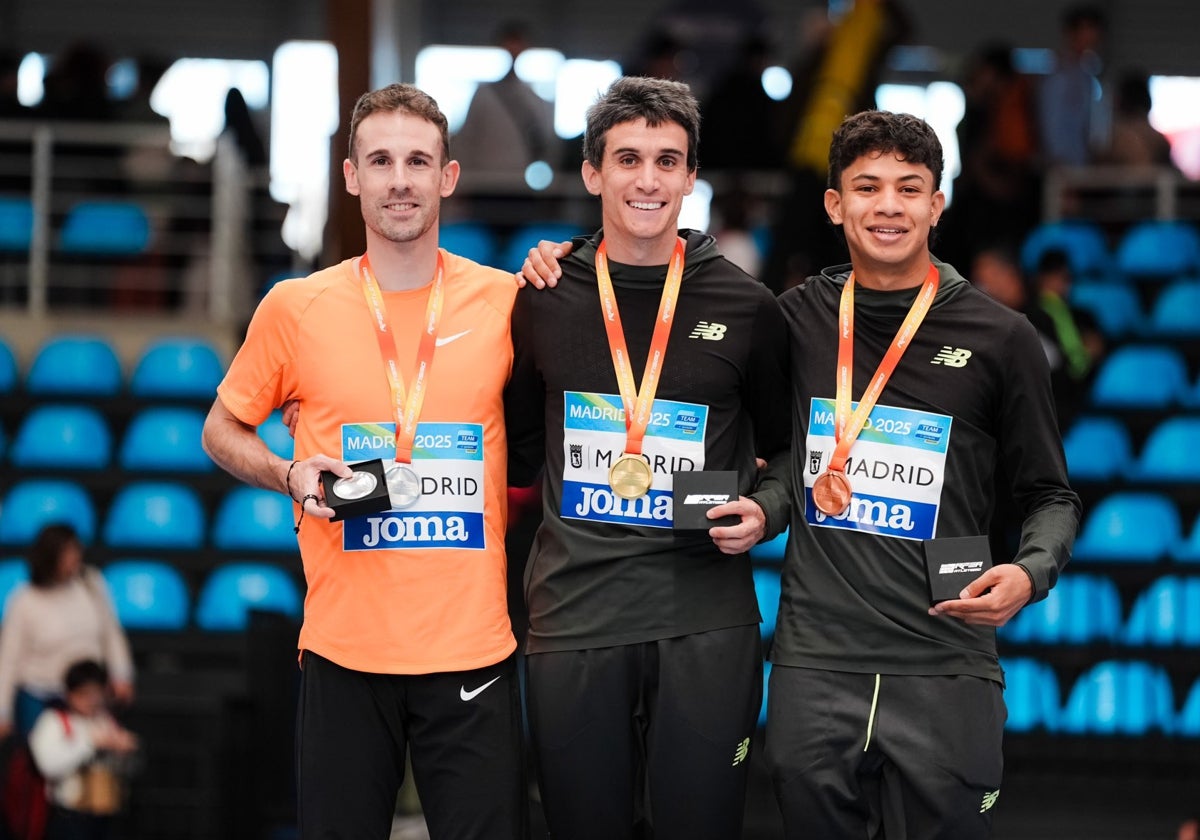 Álvaro de Arriba, en el podio del Campeonato de España.