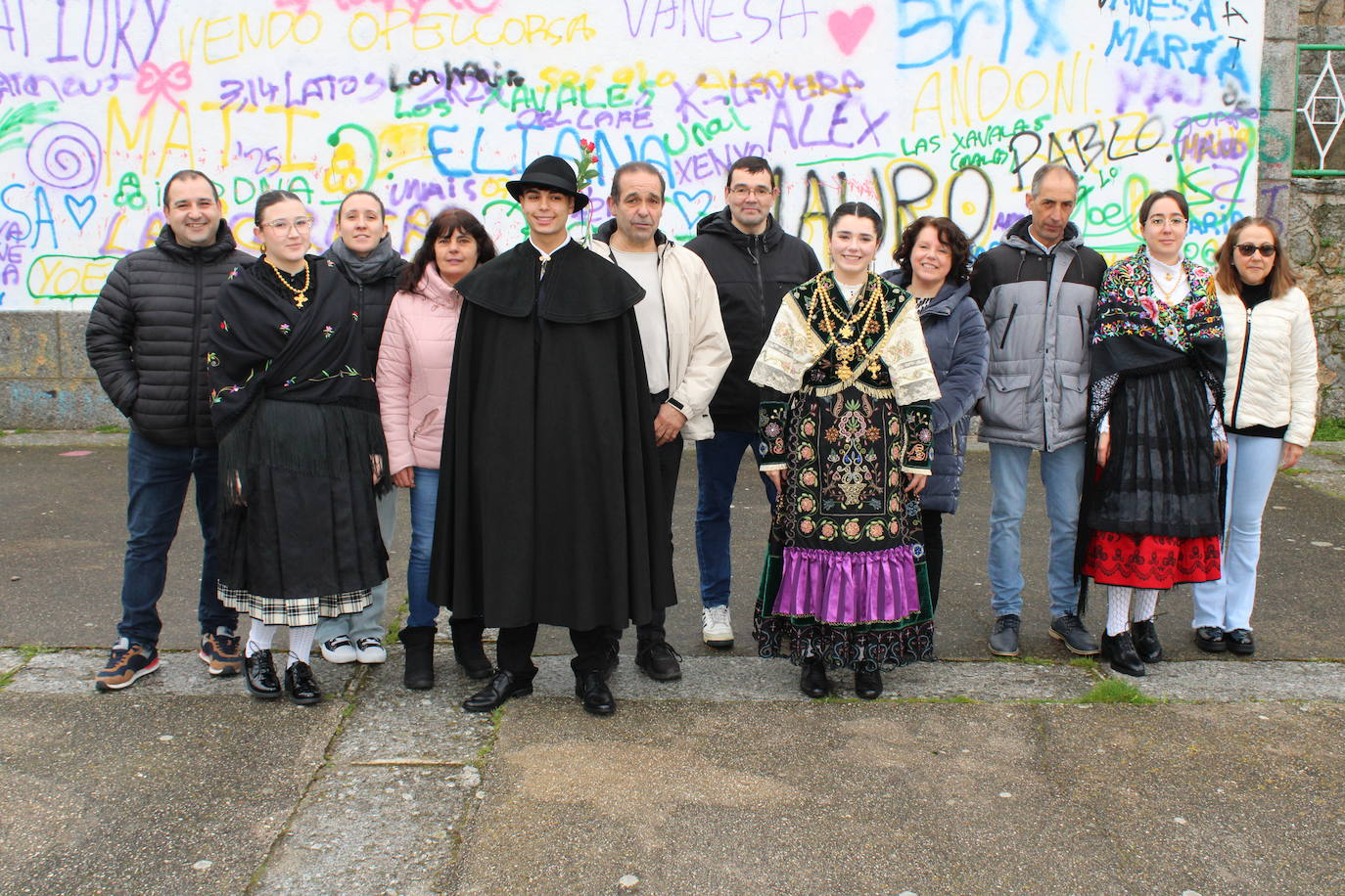 Los quintos de Los Santos no faltan a su cita festiva