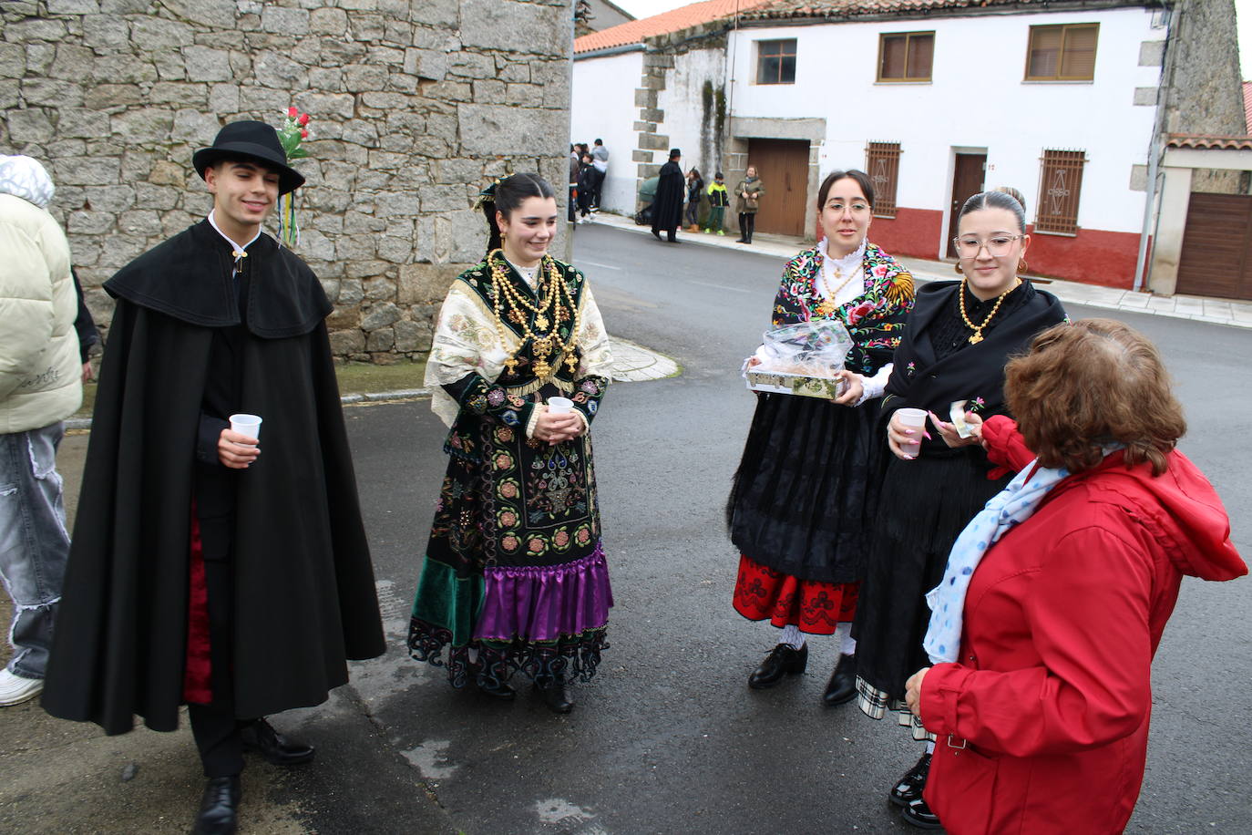 Los quintos de Los Santos no faltan a su cita festiva