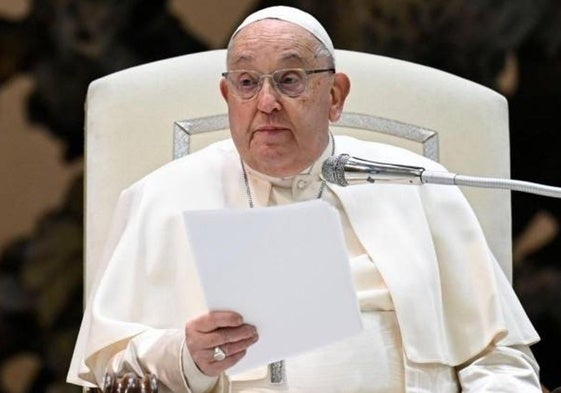 El Papa sufre otra crisis de broncoespasmo y un nuevo empeoramiento de su condición respiratoria