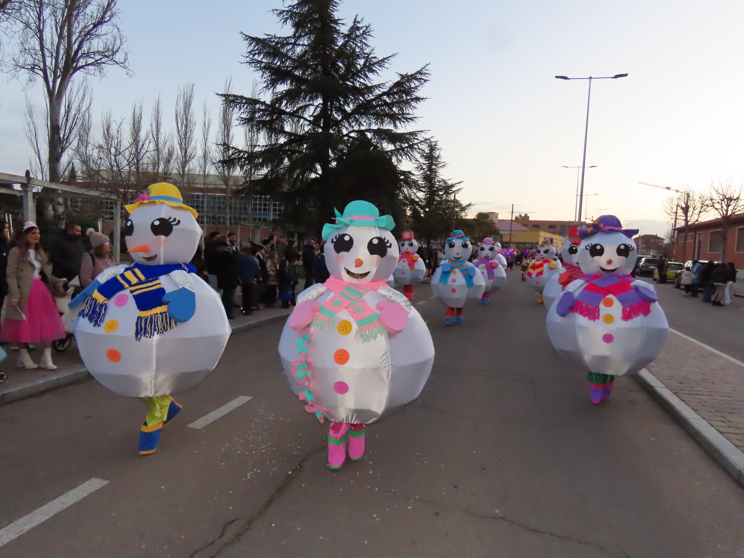 Originalidad en las calles de Peñaranda de Bracamonte por carnaval