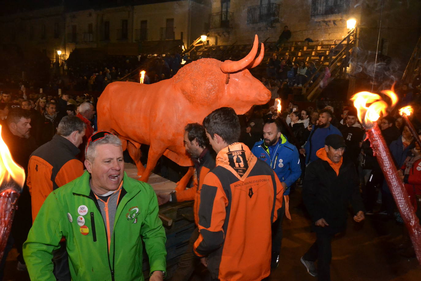 Los cenizos despiden con tristeza al Carnaval del Toro