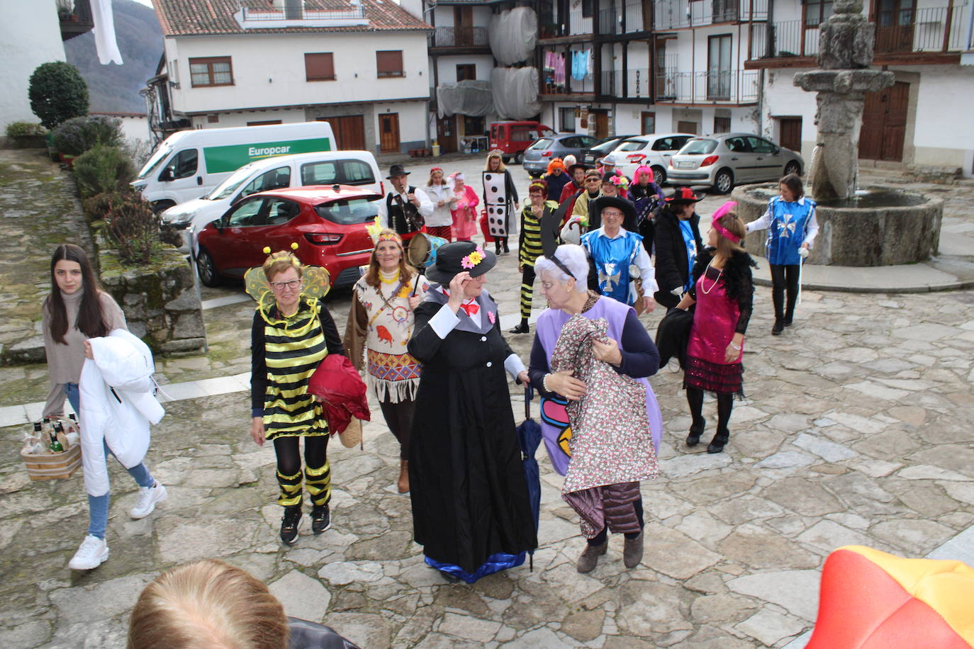 Montemayor del Río disfruta de un nuevo Martes de Carnaval