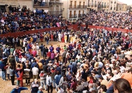 Imagen del Carnaval del Toro de Ciudad Rodrigo celebrado en el año 2000.