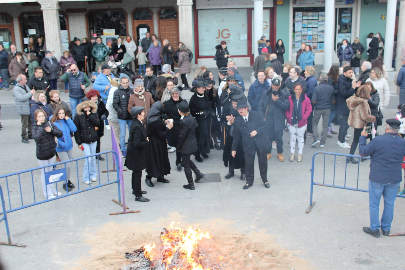 Peñaranda de Bracamonte entierra su sardina