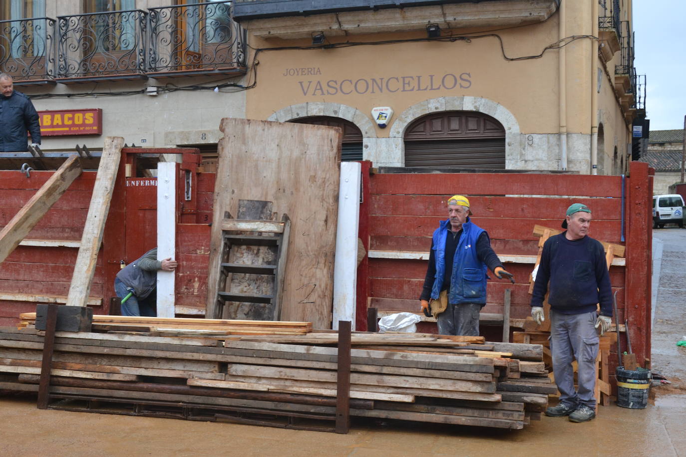 Los tablaos abandonan la Plaza Mayor de Ciudad Rodrigo