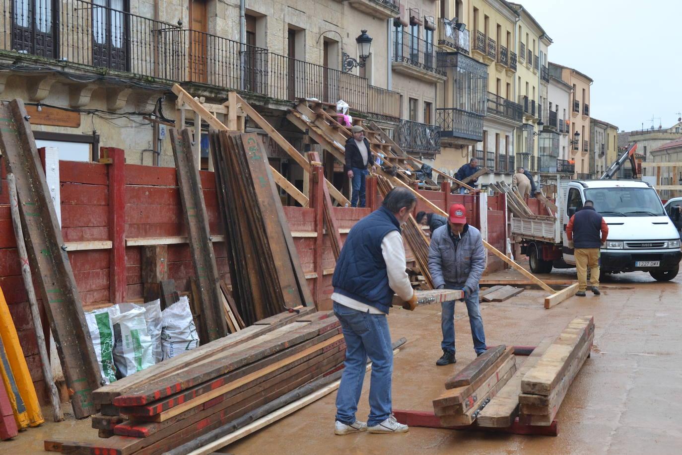 Los tablaos abandonan la Plaza Mayor de Ciudad Rodrigo