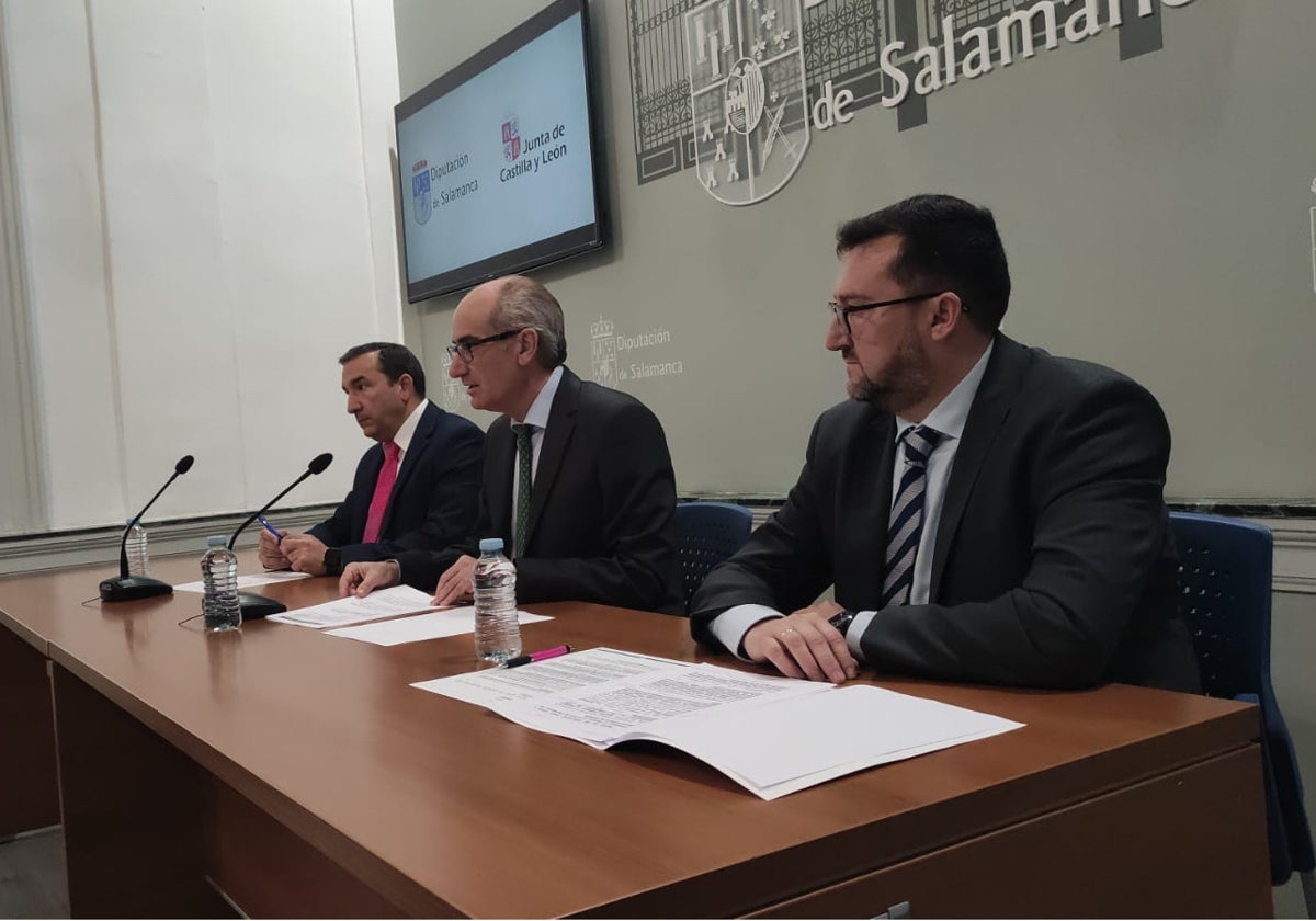 Eloy Ruiz, Javier Iglesias y Santiago Castañeda, en la presentación.