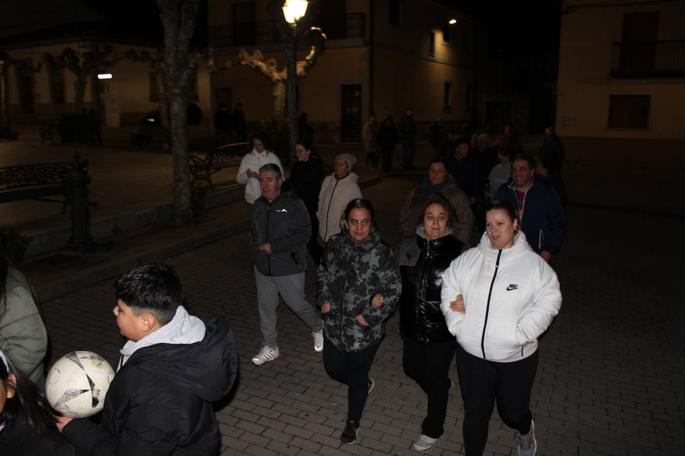 Santibáñez de Béjar se despide del Carnaval con el entierro de la sardina