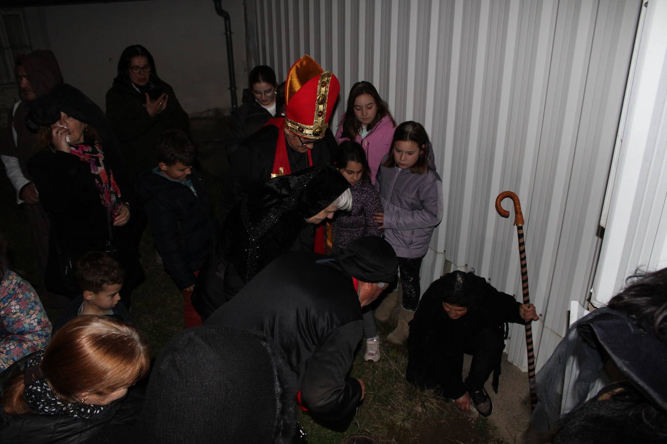 Santibáñez de Béjar se despide del Carnaval con el entierro de la sardina