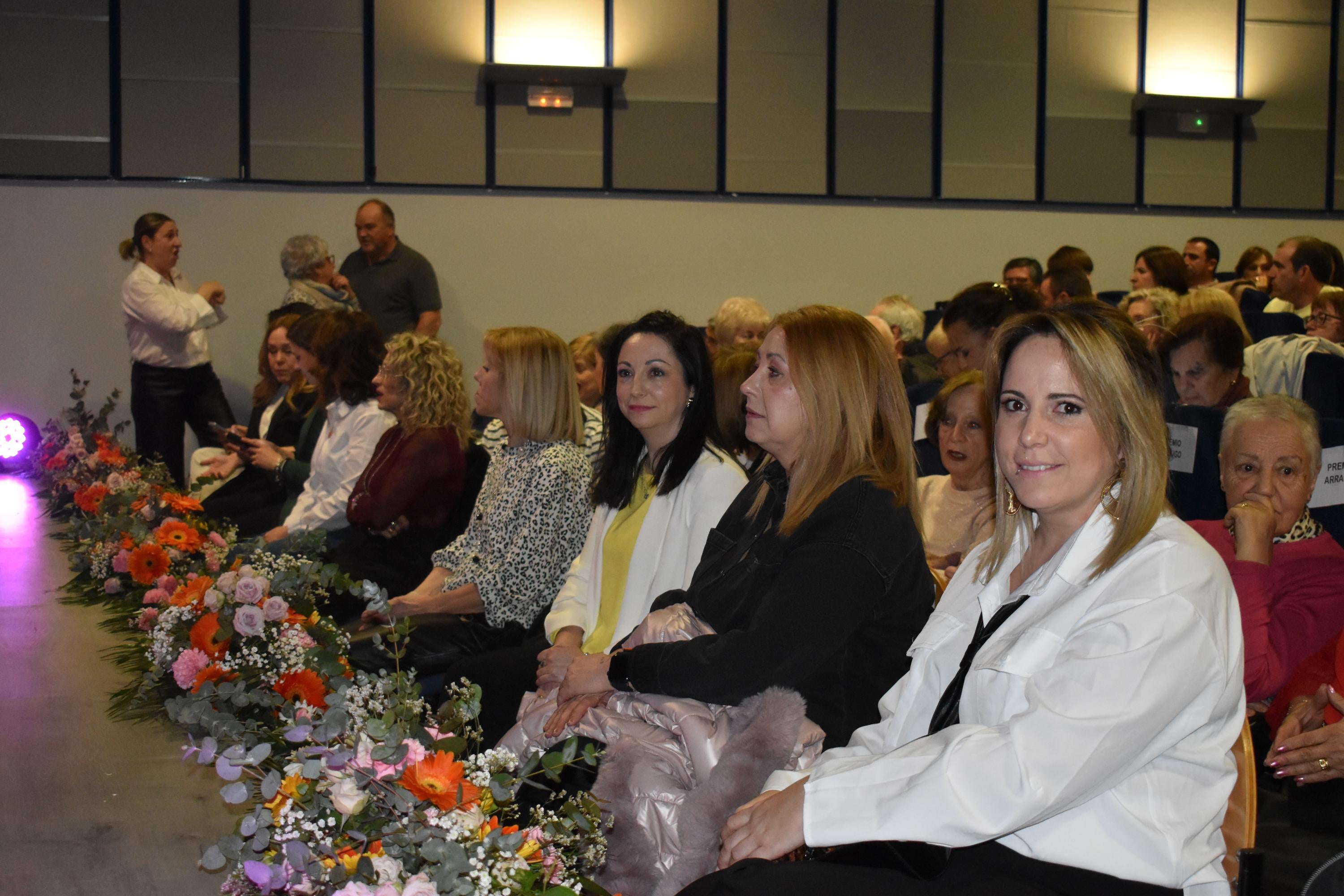 Calurosa gala en honor a las féminas de Santa Marta de Tormes