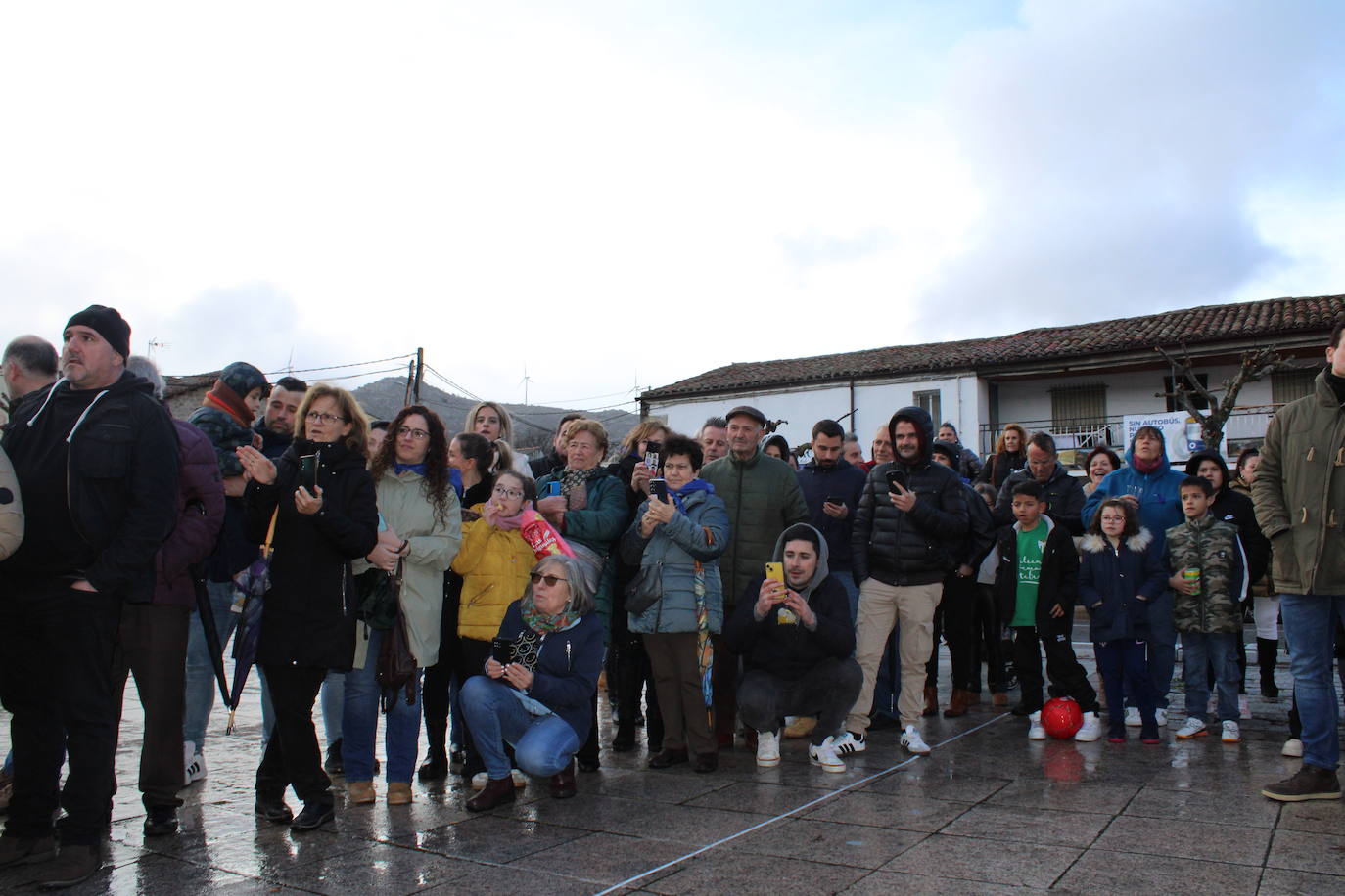 Sorihuela disfruta de su matanza sin temor a la lluvia