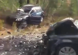 Vídeo en el que aparecen los coches siniestrados.