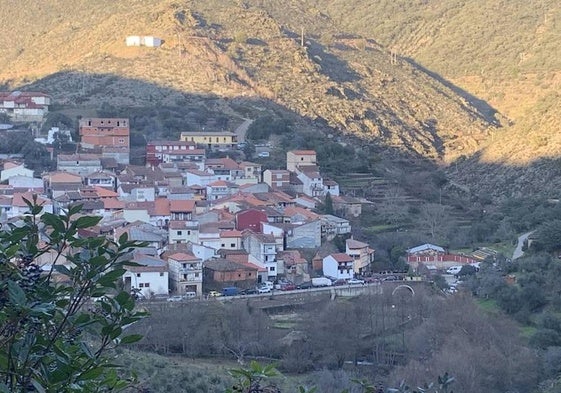 Panorámica de la localidad de Valero.