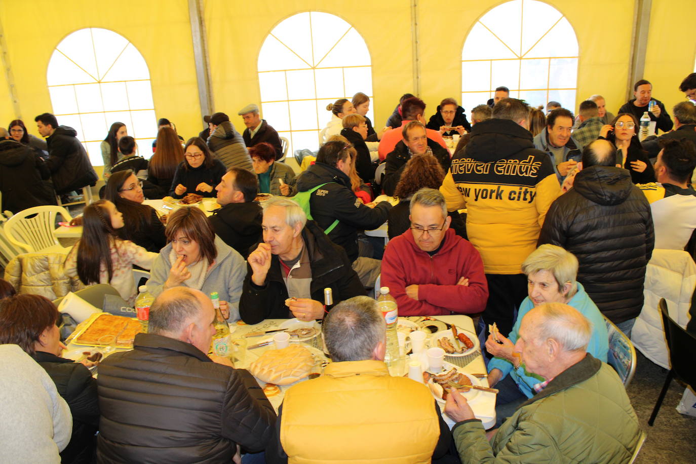 Valdefuentes de Sangusín disfruta de un animado fin de semana matancero