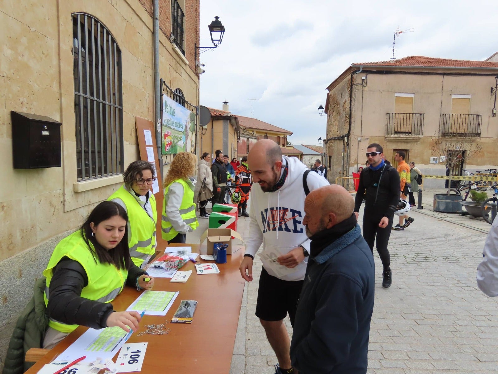 Carlos Rodríguez y María Pierna ganan la II Duatlón Cross Cantalpino 2025