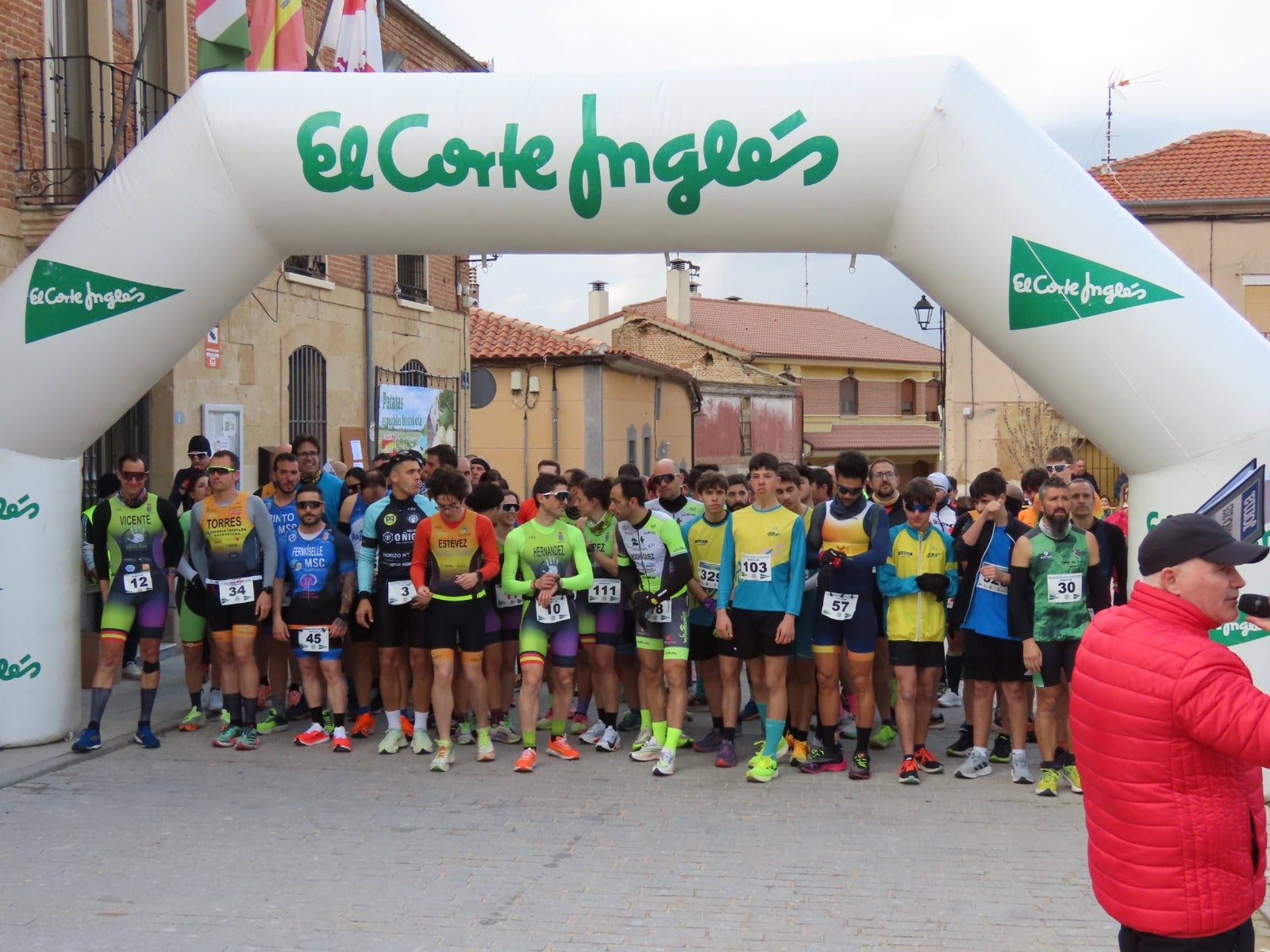 Carlos Rodríguez y María Pierna ganan la II Duatlón Cross Cantalpino 2025