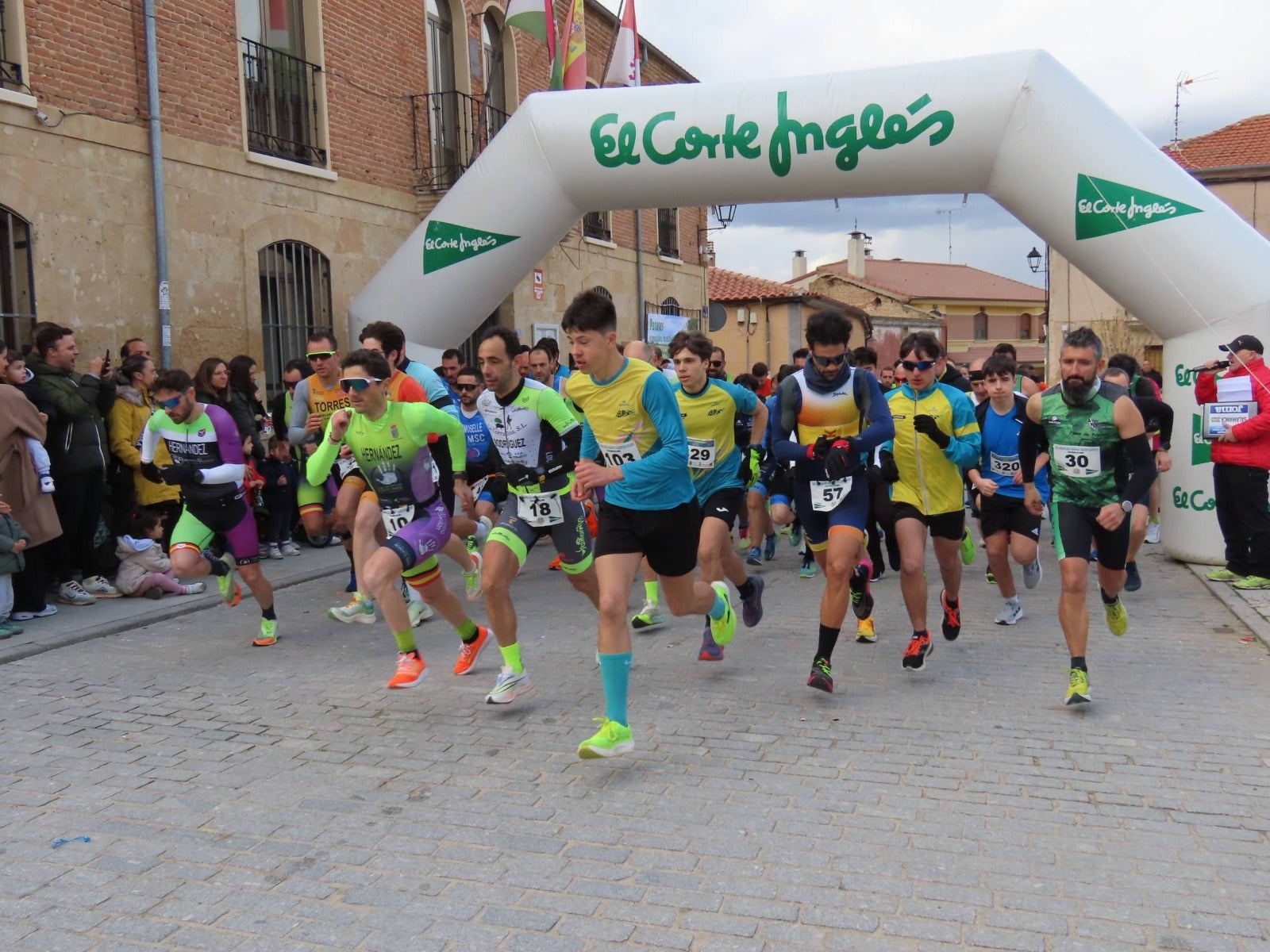 Carlos Rodríguez y María Pierna ganan la II Duatlón Cross Cantalpino 2025