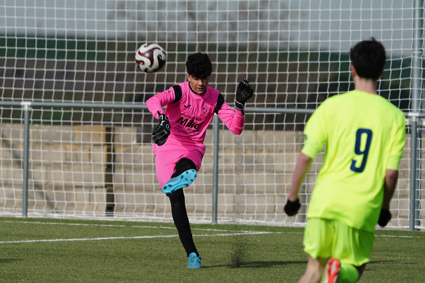 La jornada del fútbol base en Salamanca, en imágenes