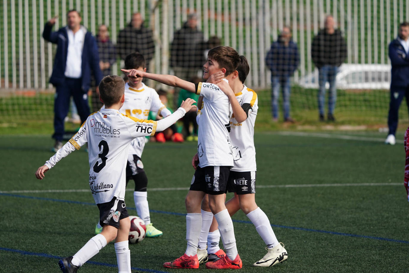 La jornada del fútbol base en Salamanca, en imágenes