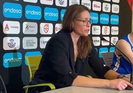 Anna Montañana, en la rueda de prensa ofrecida por los entrenadores y las jugadoras después de la final de la Copa de la Reina.