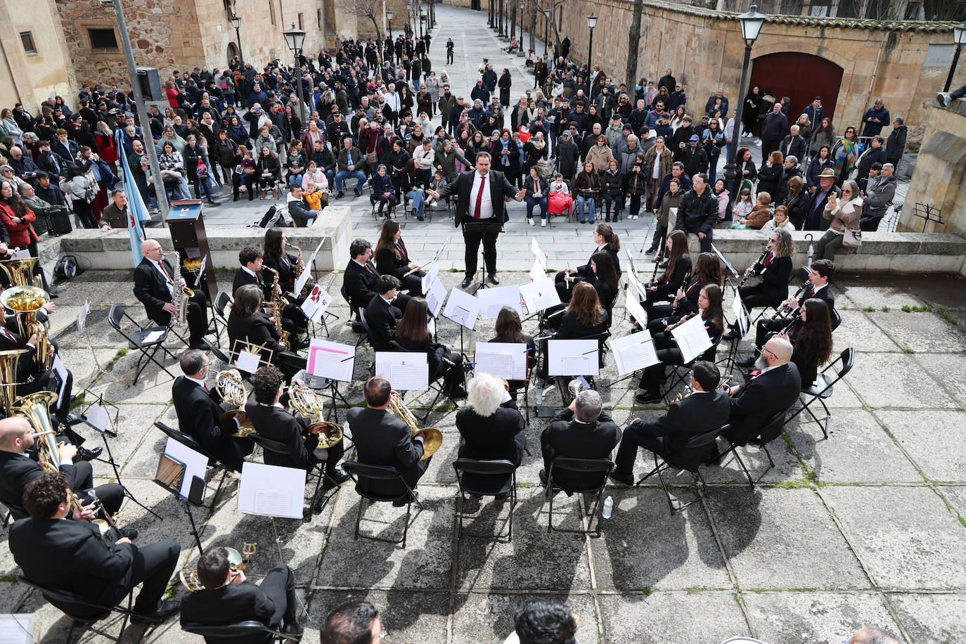 Marchas procesionales y la interpretación del Miserere en un Domingo de Pasión