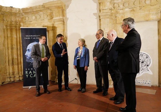 Encuentro institucional en el inicio de las jornadas en el Teatro Liceo.