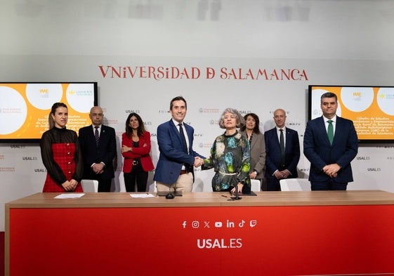 Firma del acuerdo.