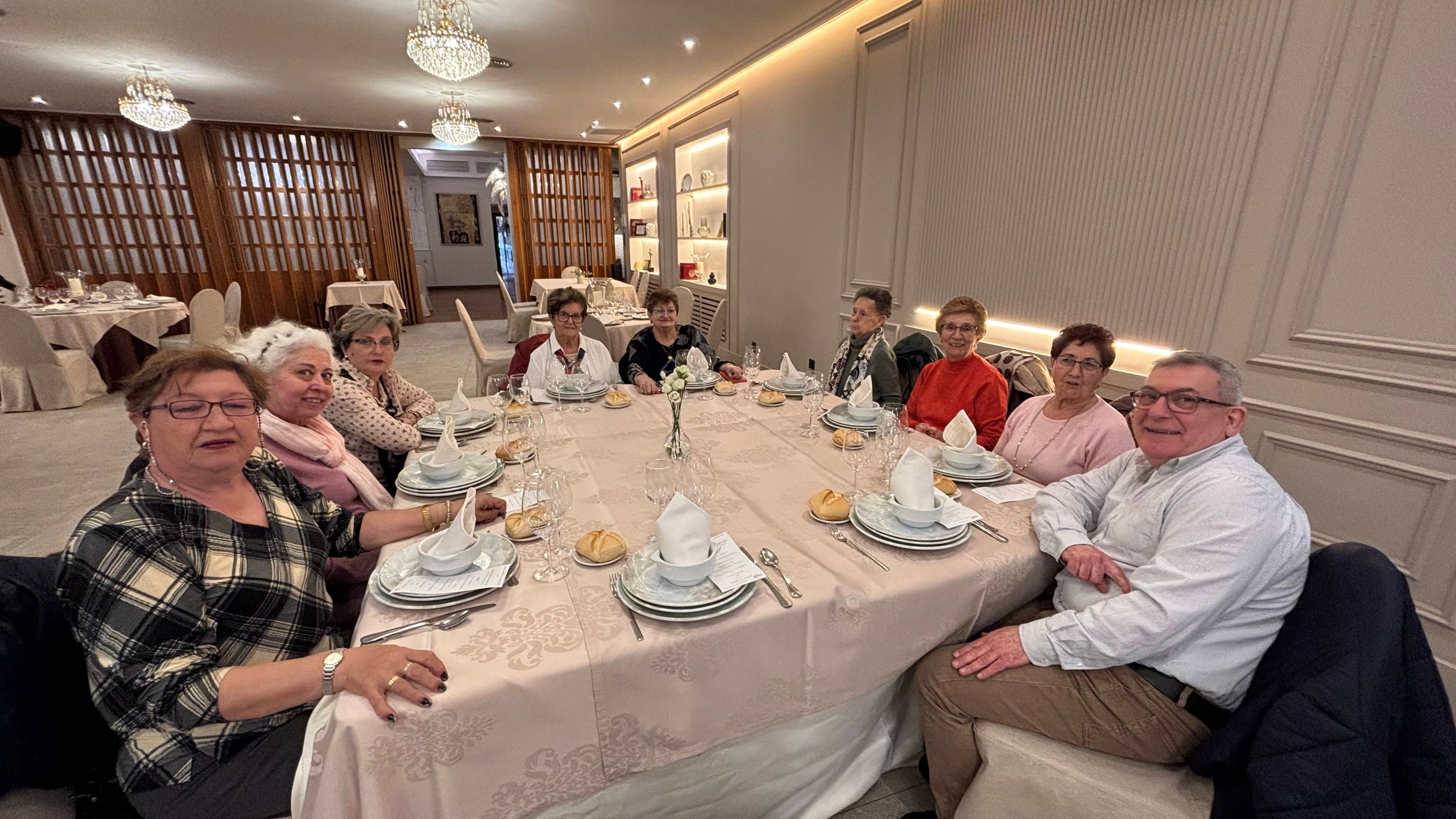 Los mayores de Béjar y Peñaranda se hermanan en un completo encuentro en la ciudad del Conde de Bracamonte