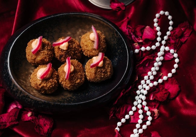 Croquetas de costilla asada.